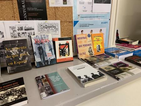 Mujeres en tiempos de guerra: Tema del Mes en la Biblioteca del IEA